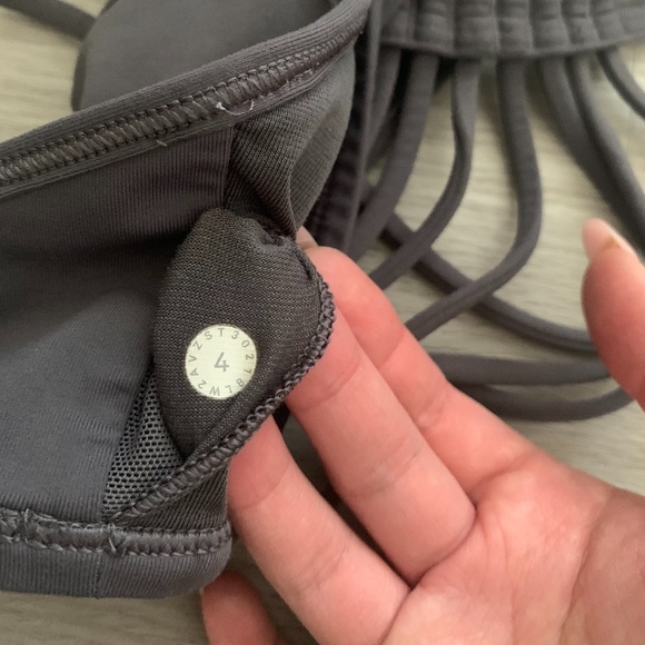 Lululemon Lighten Up Bra - Picture 3 of 4